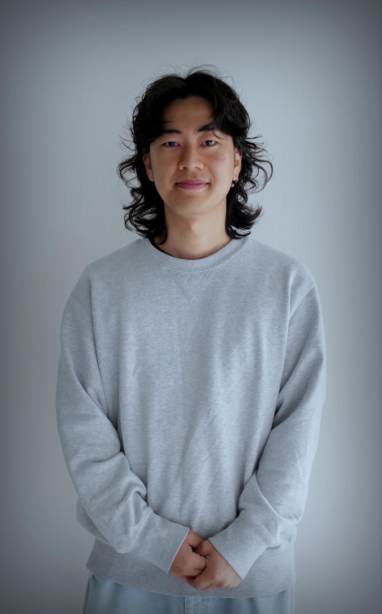 助手 上原田　梓